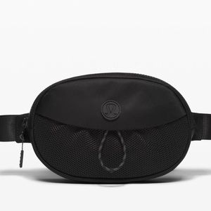 lululemon Take It On Belt Bag